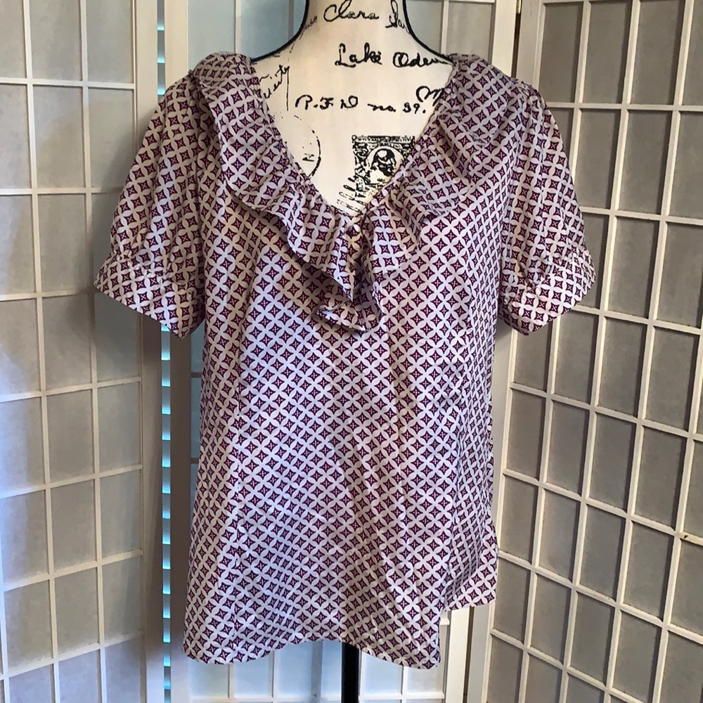 Size extra large shirt by banana republic